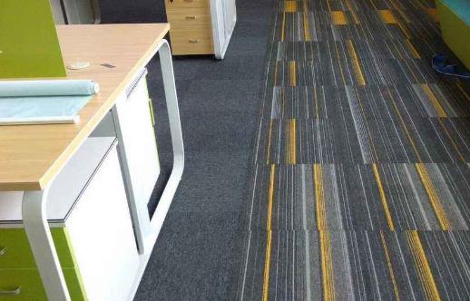 深圳办公室装修 地毯清洁